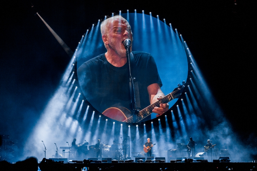David Gilmour anunță albumul solo „Luck and Strange”